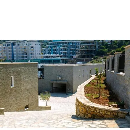 Villa Amos At Aquamarine