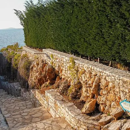 Villa Amos At Aquamarine