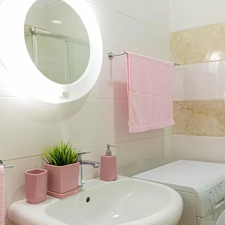 Villa Amos At Aquamarine Vlorë