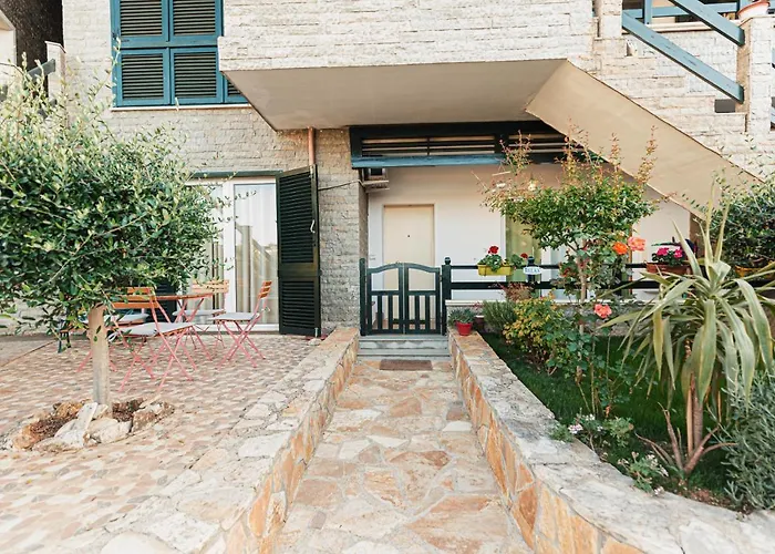 Villa Amos At Aquamarine Vlorë