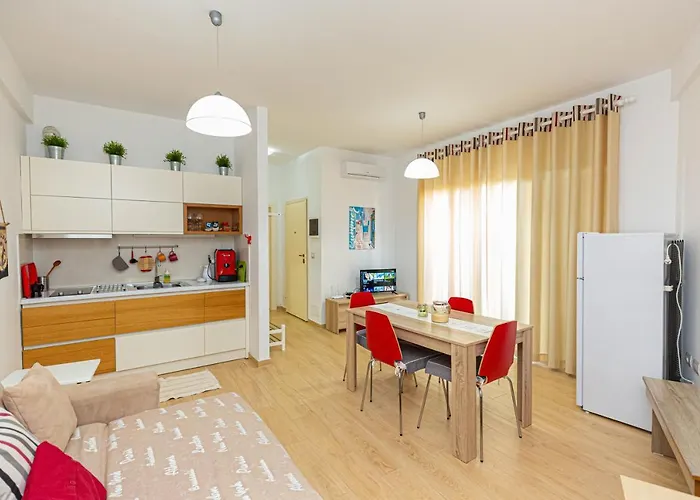 Amos At Aquamarine 别墅 Vlorë